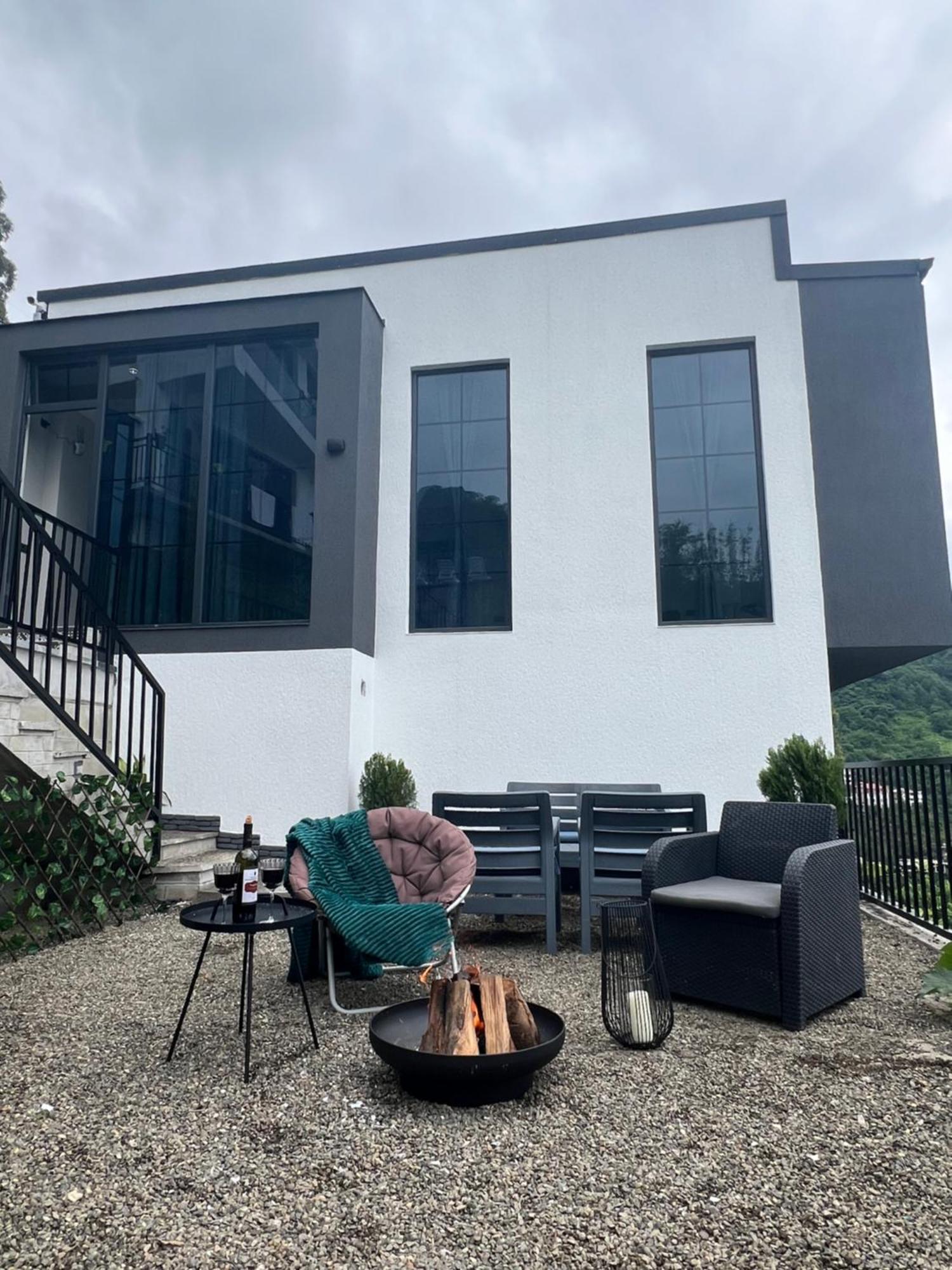 Villa Deluxe Kvariati Eksteriør billede